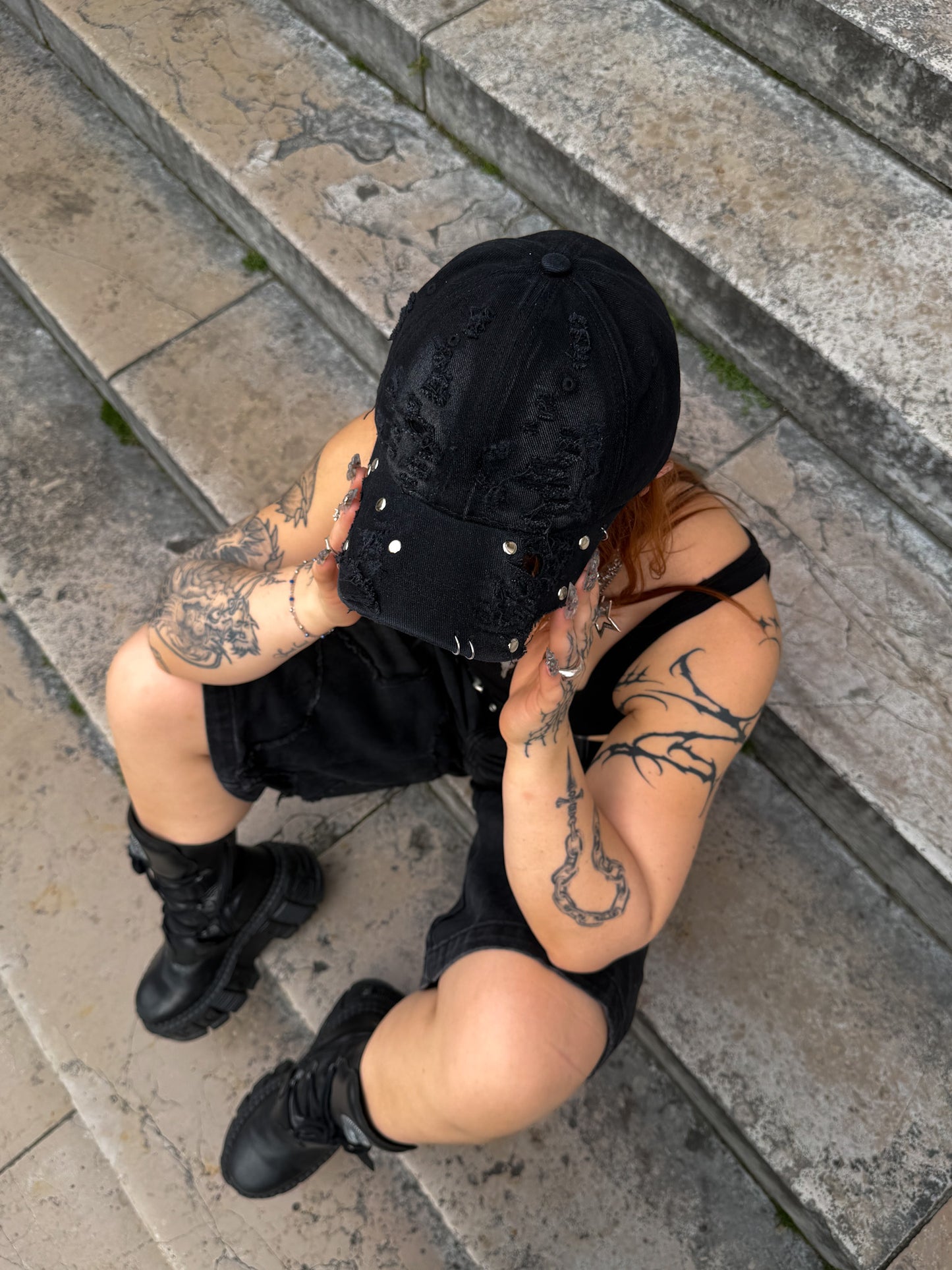 CAPS “BROKEN CROWN”