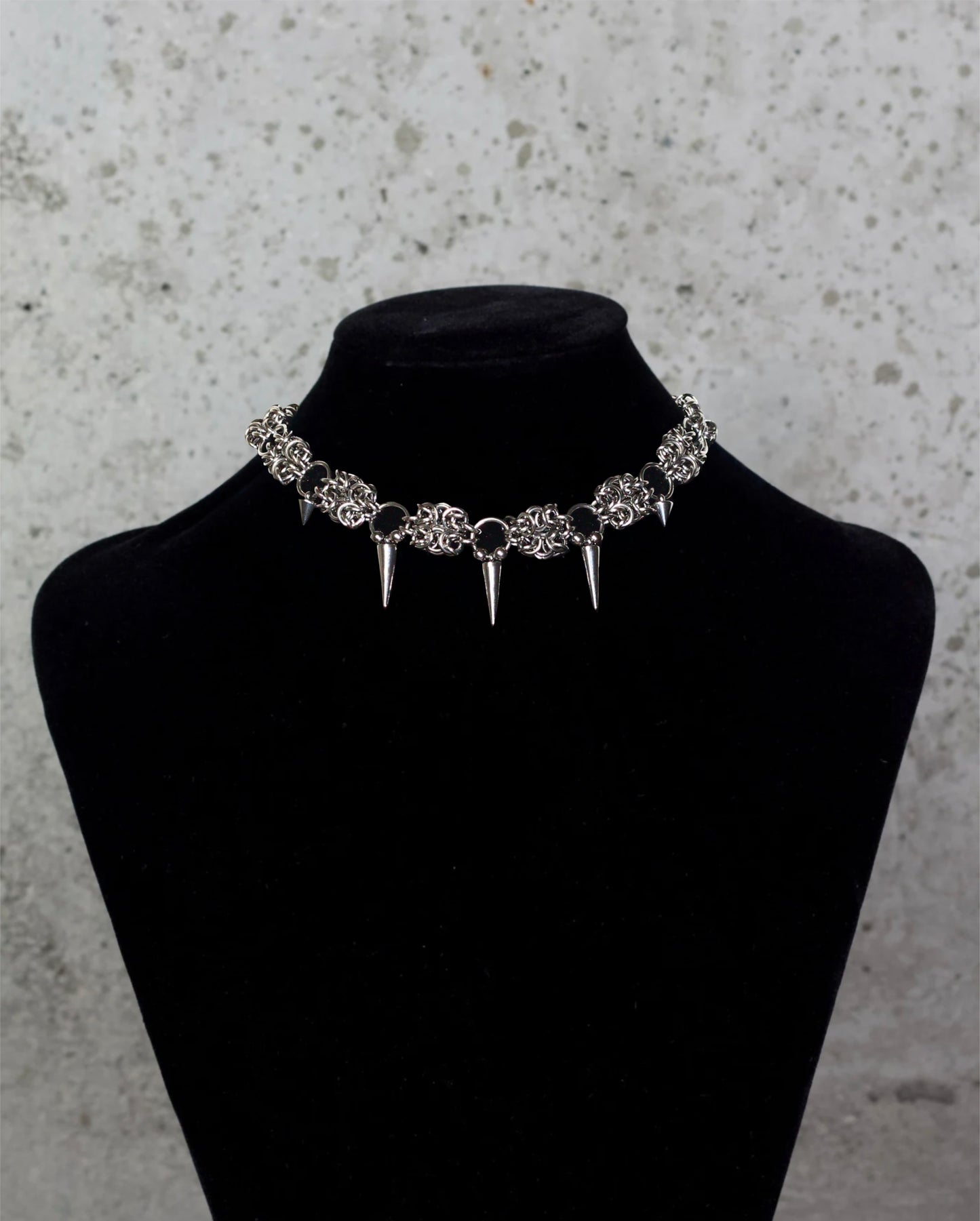 COLLIER « SAVAGE SPINE » 1/1