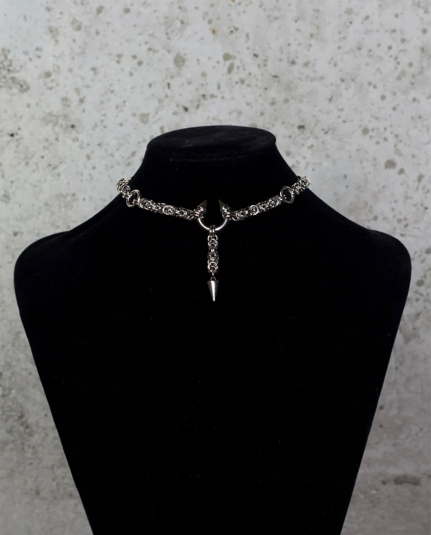 COLLIER « SILENT SPIKE » 1/1