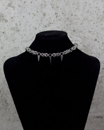 COLLIER « ÉPINEUSE » 1/1