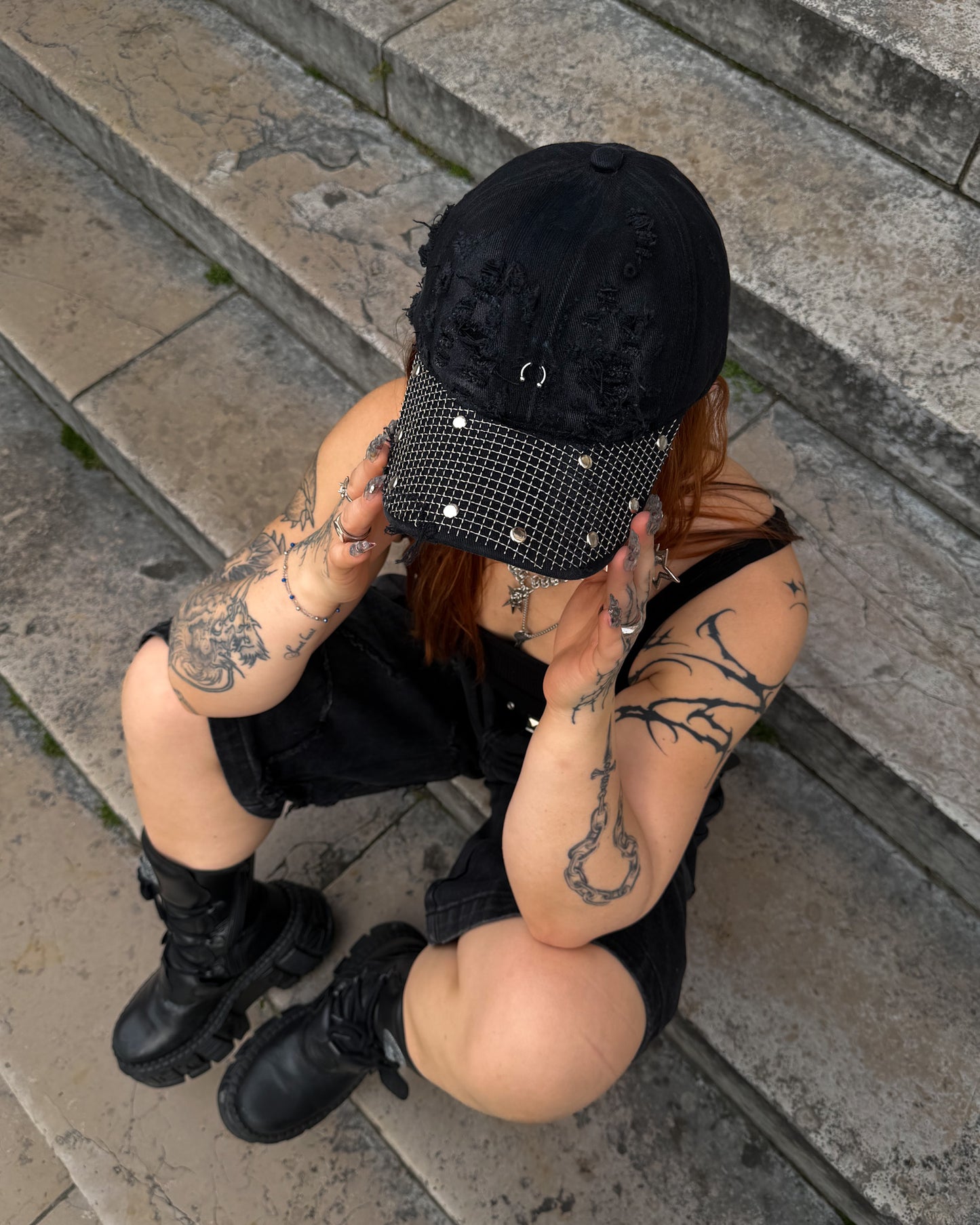 CAPS “BLACK CAGE” 6/6