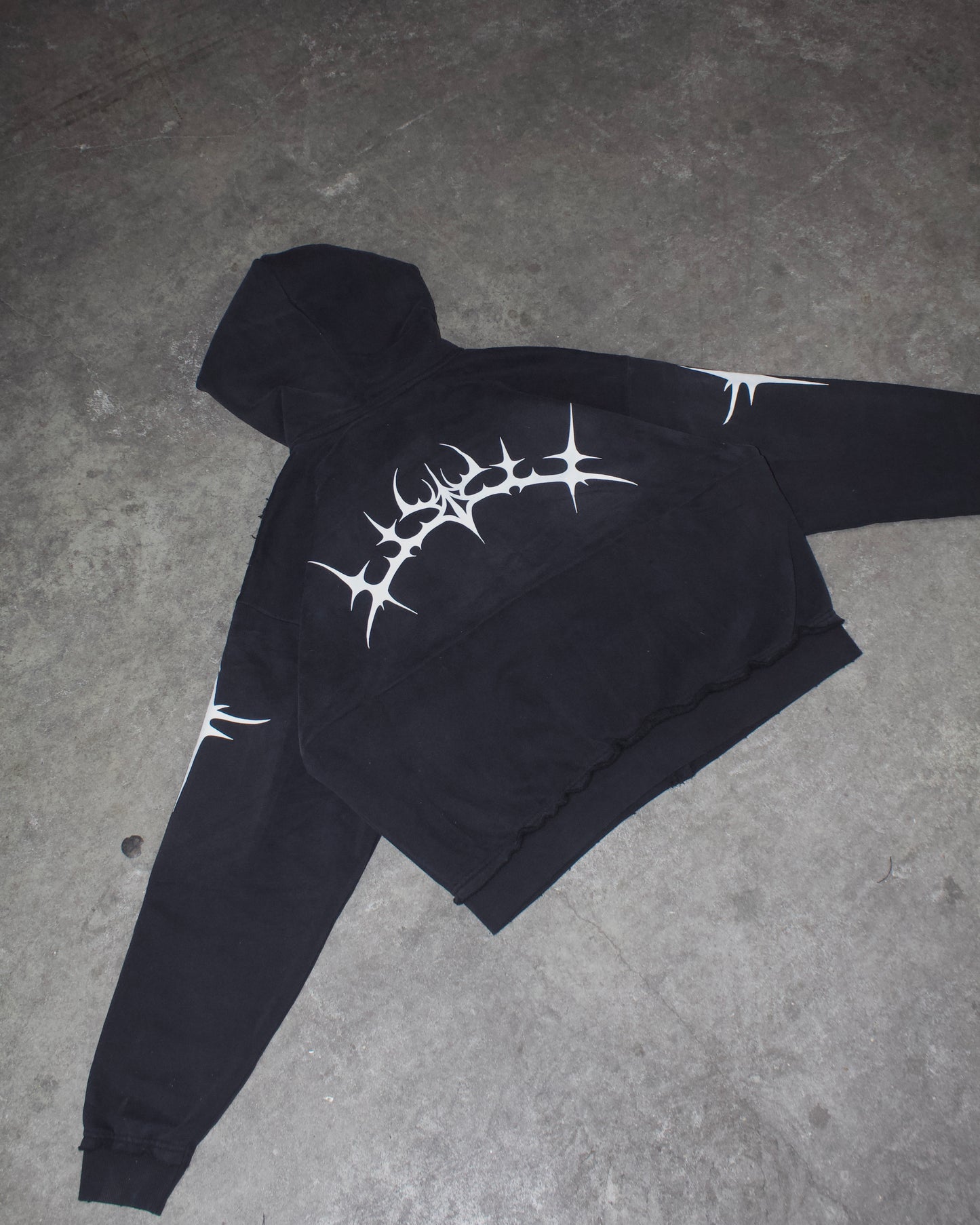 HOODIES « OBSIDIAN CRESCENT » 5/5