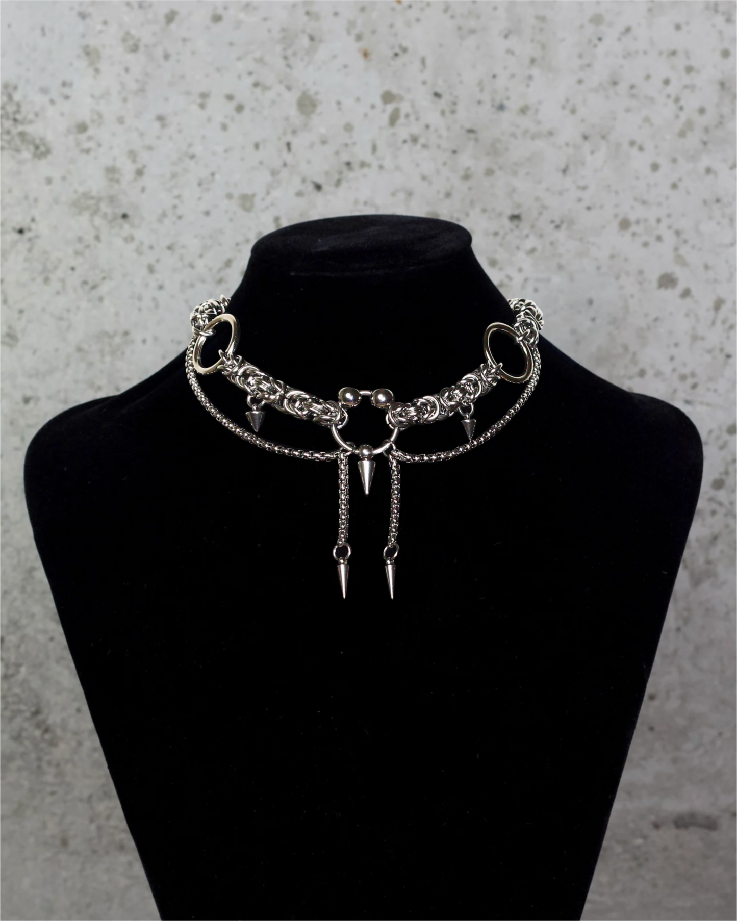 COLLIER « DARK DOLL » 1/1
